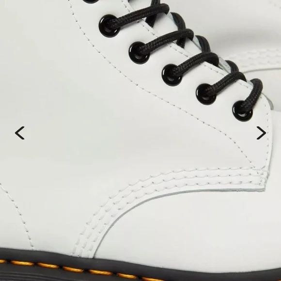 NWT DR. MARTENS 1460 BEX SMOOTH LEATHER LACE UP BOOTS - Picture 8 of 12